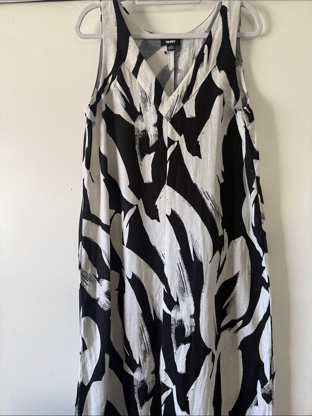 DKNY Black & White Abstract Brushstroke Maxi Dresd